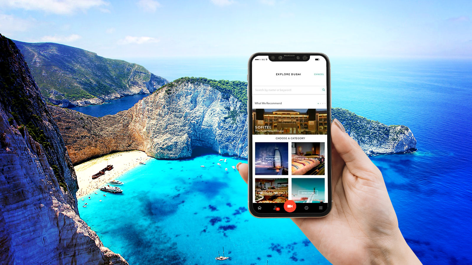 A person sharing the travel experience with Travall app